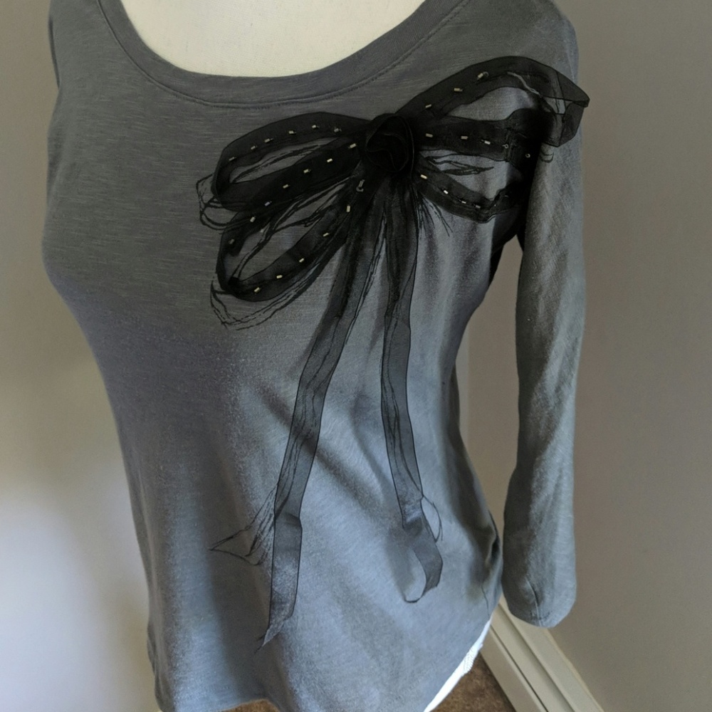 3/$10 Lauren Conrad Gray Top Black Bow XS - Picture 1 of 7